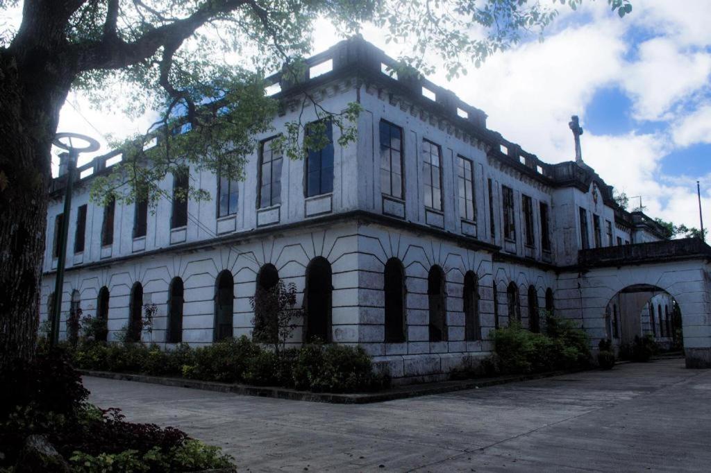 Nyc Manhattan Suites Baguio City Exterior foto